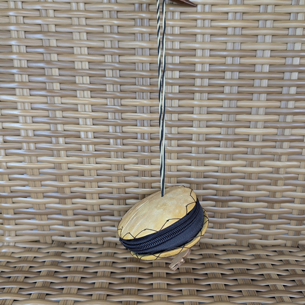 Handmade Coconut Shell Wristlet Pouch Floral Leaf Beads Asian Small - Picture 5 of 12